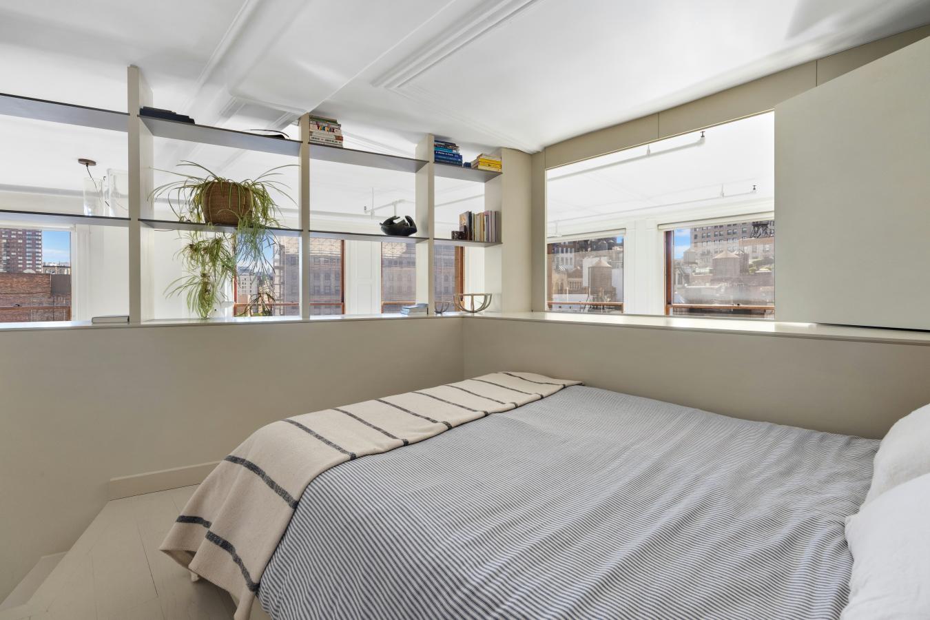 Gramercy Park, New York, 10003, United States, 2 Bedrooms Bedrooms, ,2 BathroomsBathrooms,Residential,For Sale,2011790