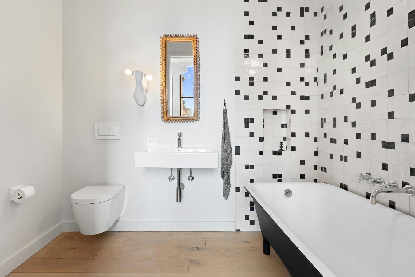 Gramercy Park, New York, 10003, United States, 2 Bedrooms Bedrooms, ,2 BathroomsBathrooms,Residential,For Sale,2011790