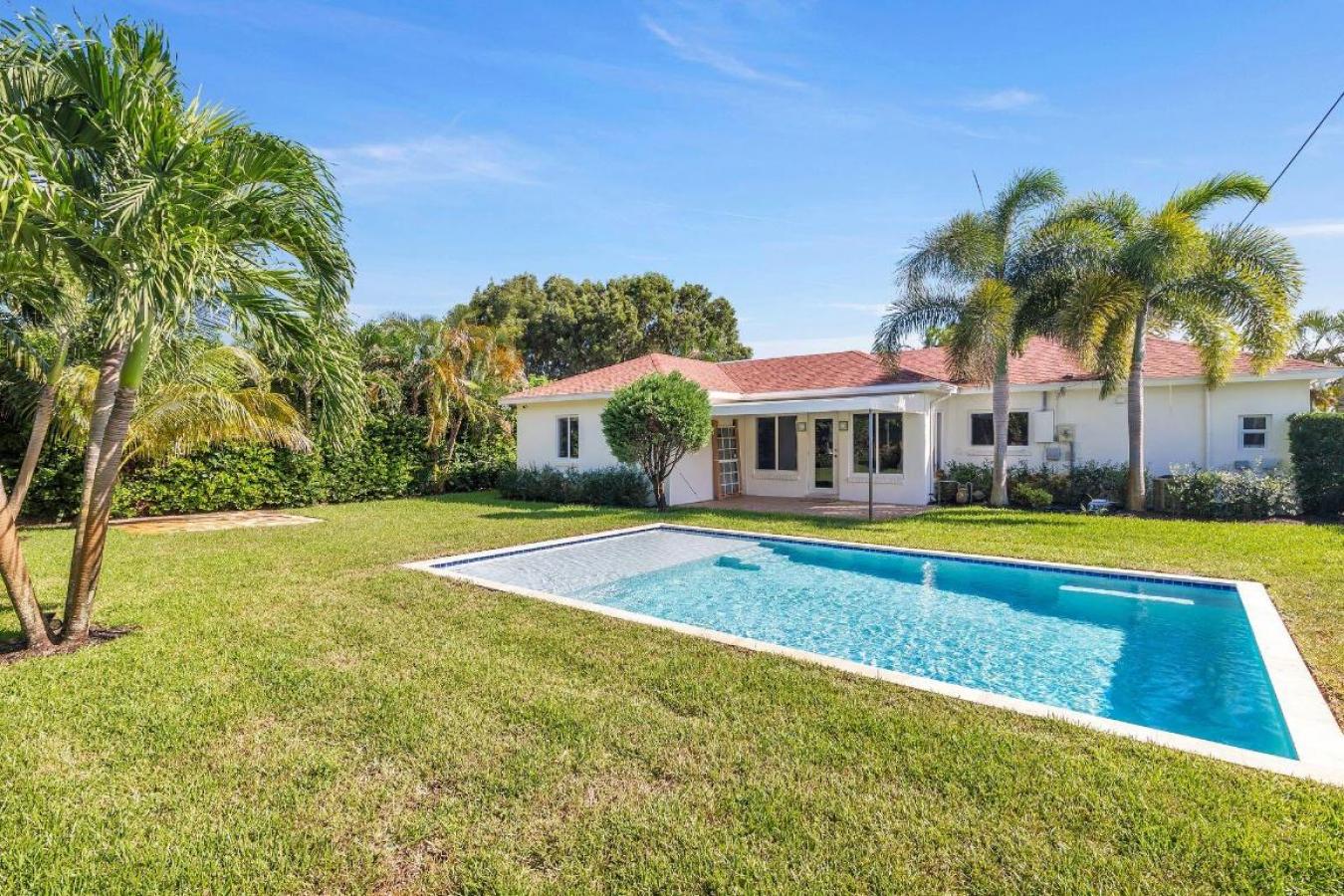 West Palm Beach, Florida, 33405, United States, 3 Bedrooms Bedrooms, ,2 BathroomsBathrooms,Residential,For Sale,2011787