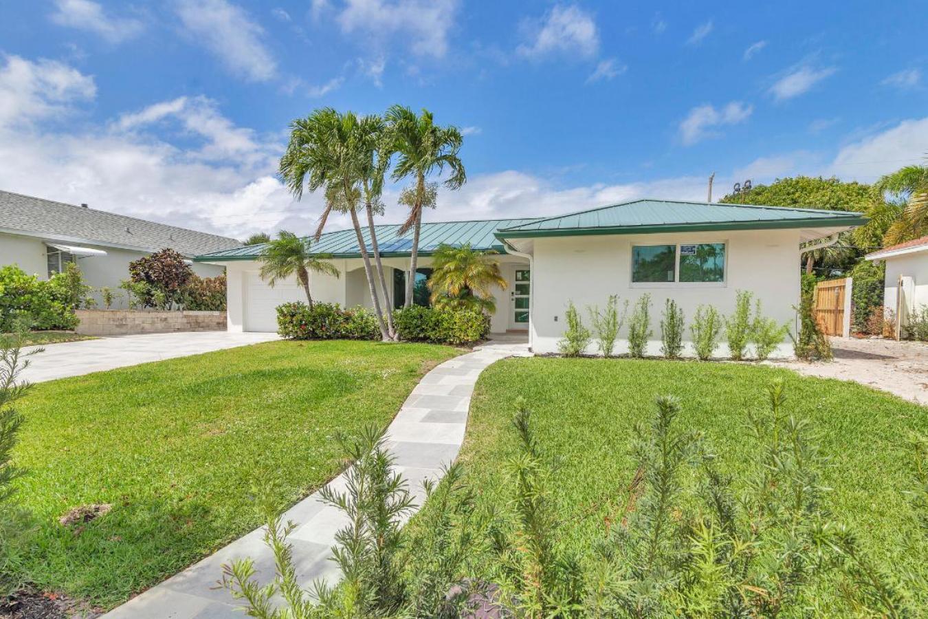 West Palm Beach, Florida, 33405, United States, 3 Bedrooms Bedrooms, ,3 BathroomsBathrooms,Residential,For Sale,2011786