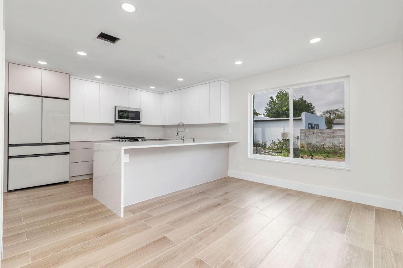 West Palm Beach, Florida, 33405, United States, 3 Bedrooms Bedrooms, ,3 BathroomsBathrooms,Residential,For Sale,2011786