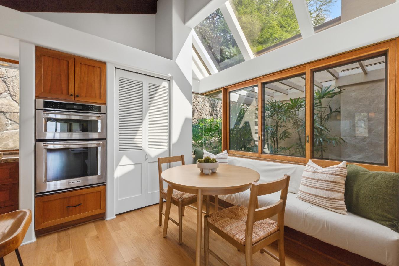 Honolulu, Honolulu, 96815, United States, 3 Bedrooms Bedrooms, ,3 BathroomsBathrooms,Residential,For Sale,2012152