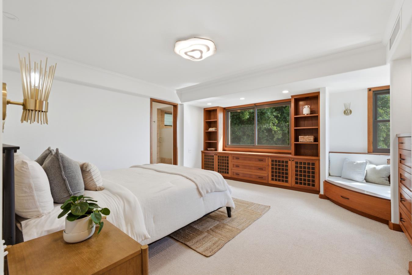 Honolulu, Honolulu, 96815, United States, 3 Bedrooms Bedrooms, ,3 BathroomsBathrooms,Residential,For Sale,2012152