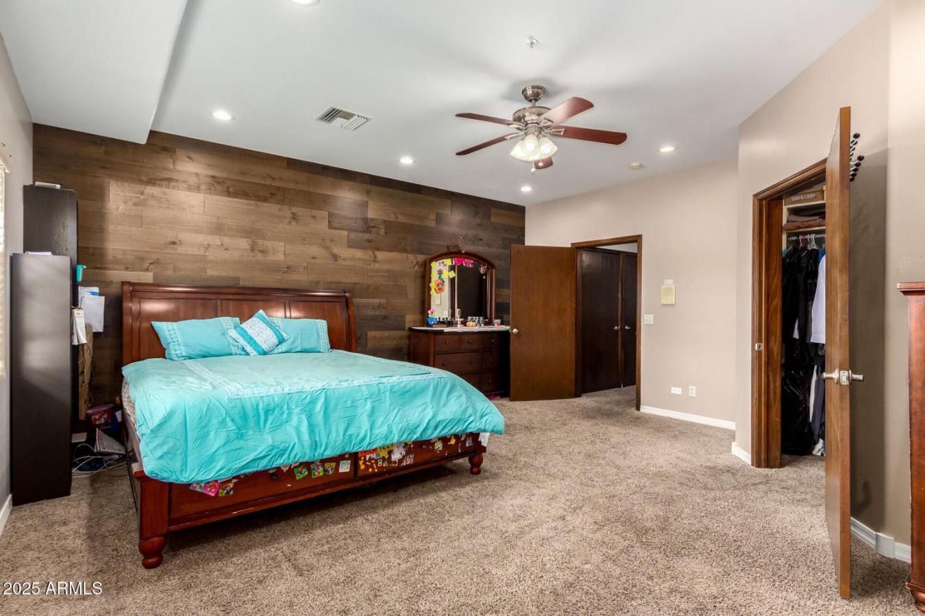 Peoria, Arizona, 85383, United States, 6 Bedrooms Bedrooms, ,4 BathroomsBathrooms,Residential,For Sale,2012802