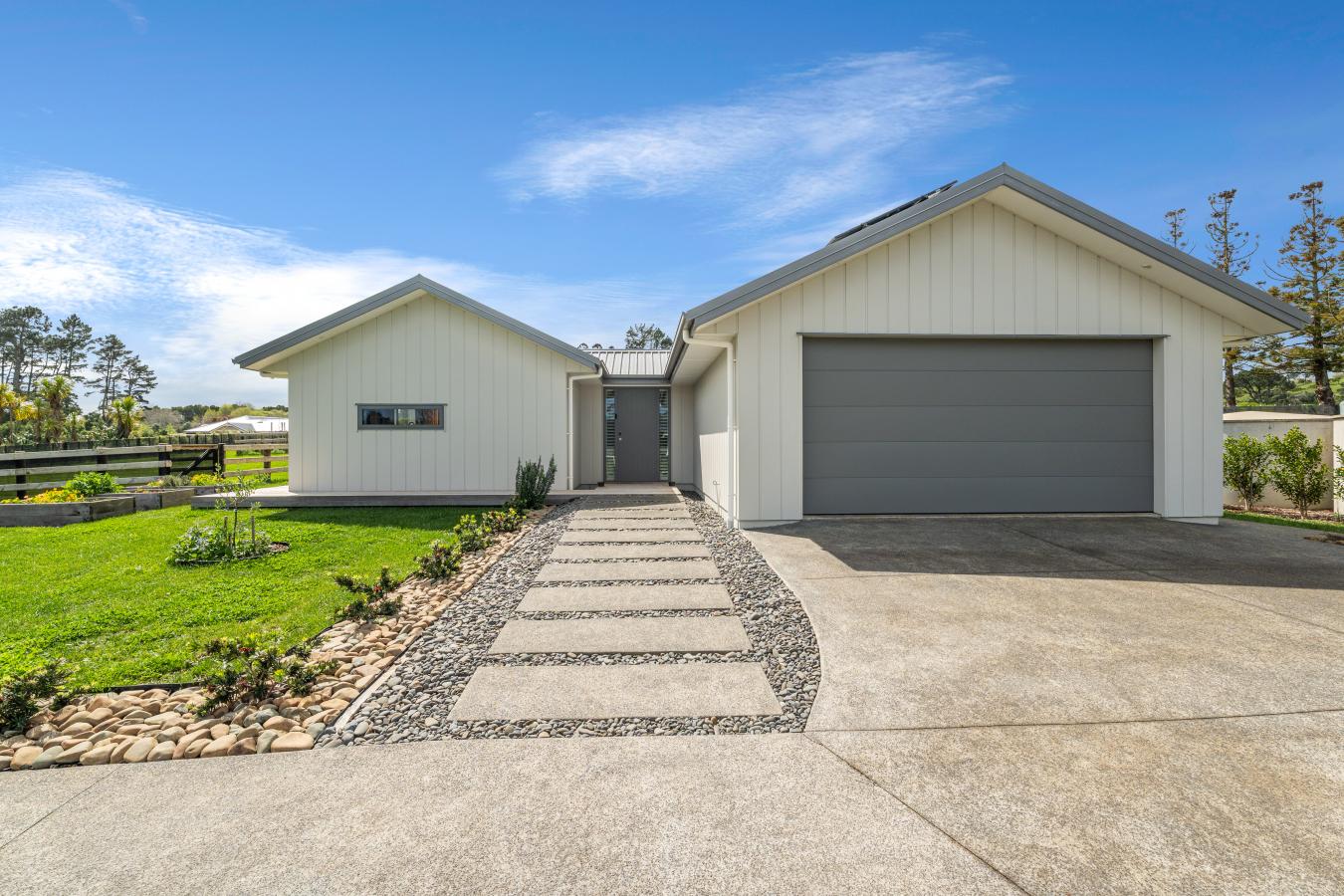 Auckland, 0820, New Zealand, 2 Bedrooms Bedrooms, ,2 BathroomsBathrooms,Residential,For Sale,2012635