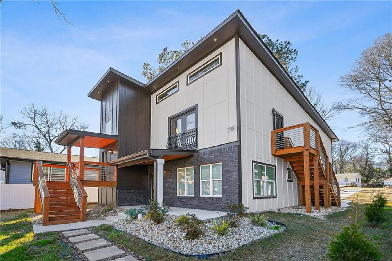 Atlanta, Fulton - GA, 30315, United States, 4 Bedrooms Bedrooms, ,3 BathroomsBathrooms,Residential,For Sale,2012144