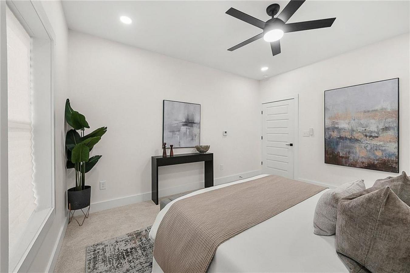 Atlanta, Fulton - GA, 30315, United States, 4 Bedrooms Bedrooms, ,3 BathroomsBathrooms,Residential,For Sale,2012144