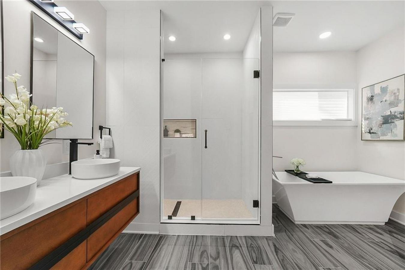 Atlanta, Fulton - GA, 30315, United States, 4 Bedrooms Bedrooms, ,3 BathroomsBathrooms,Residential,For Sale,2012144