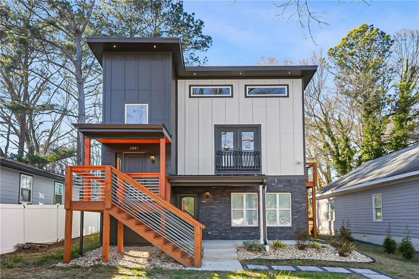 Atlanta, Fulton - GA, 30315, United States, 4 Bedrooms Bedrooms, ,3 BathroomsBathrooms,Residential,For Sale,2012144