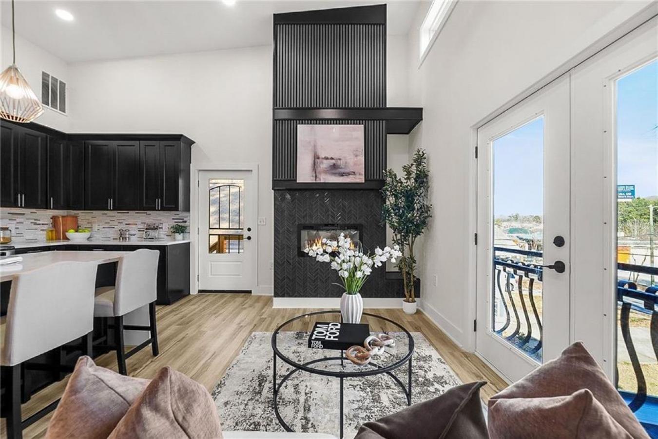 Atlanta, Fulton - GA, 30315, United States, 4 Bedrooms Bedrooms, ,3 BathroomsBathrooms,Residential,For Sale,2012144