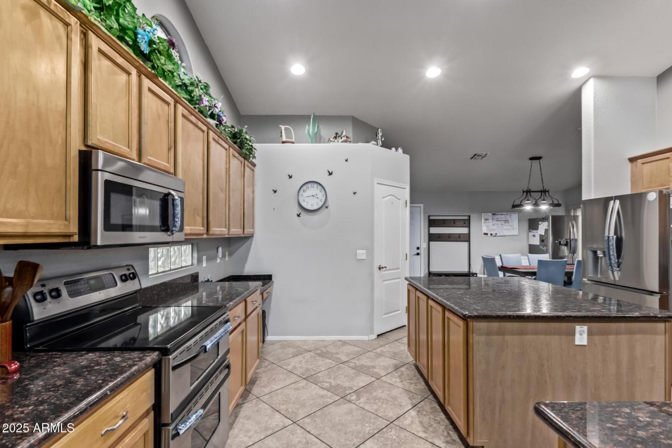 Mesa, Maricopa, 85206, United States, 5 Bedrooms Bedrooms, ,3 BathroomsBathrooms,Residential,For Sale,2012143