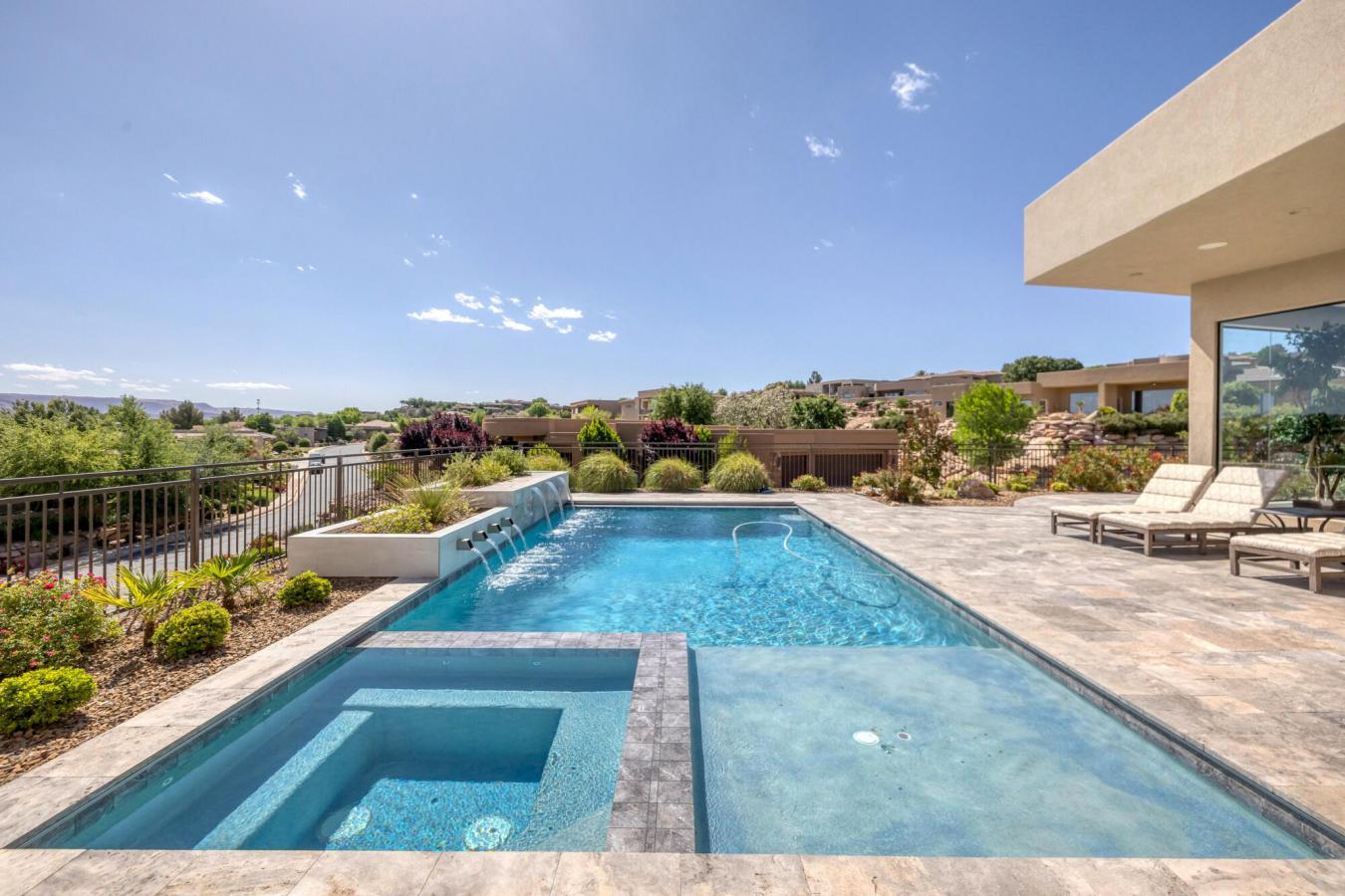 St George, Washington, 84790, United States, 4 Bedrooms Bedrooms, ,3 BathroomsBathrooms,Residential,For Sale,2012431