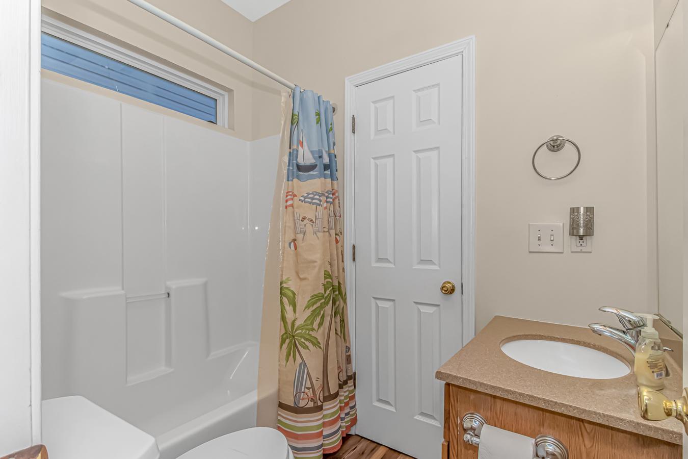 Myrtle Beach, South Carolina, 29575, United States, 5 Bedrooms Bedrooms, ,3 BathroomsBathrooms,Residential,For Sale,2012430