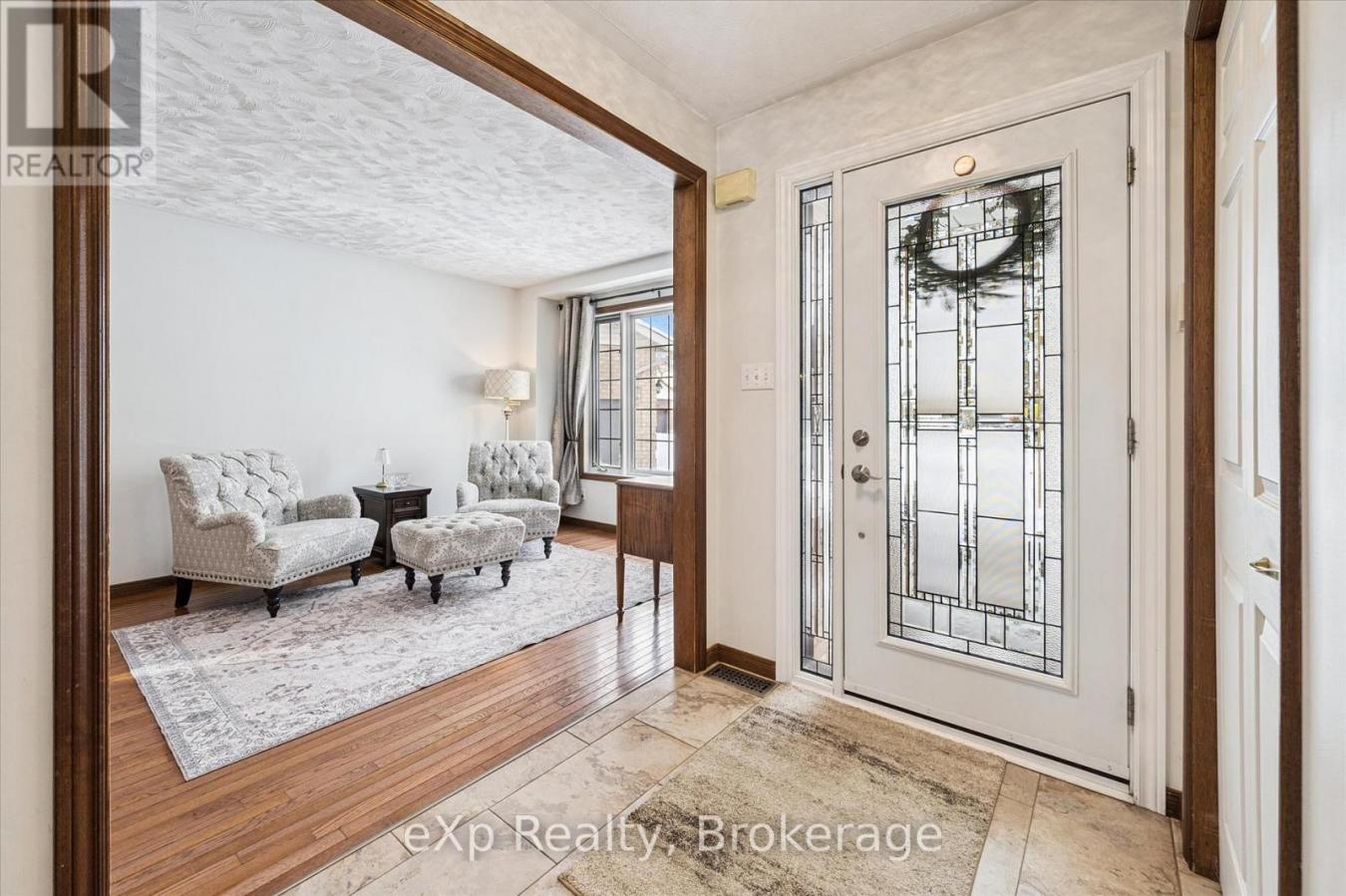 Guelph, Wellington, N1G4R4, Canada, 4 Bedrooms Bedrooms, ,2 BathroomsBathrooms,Residential,For Sale,2012426