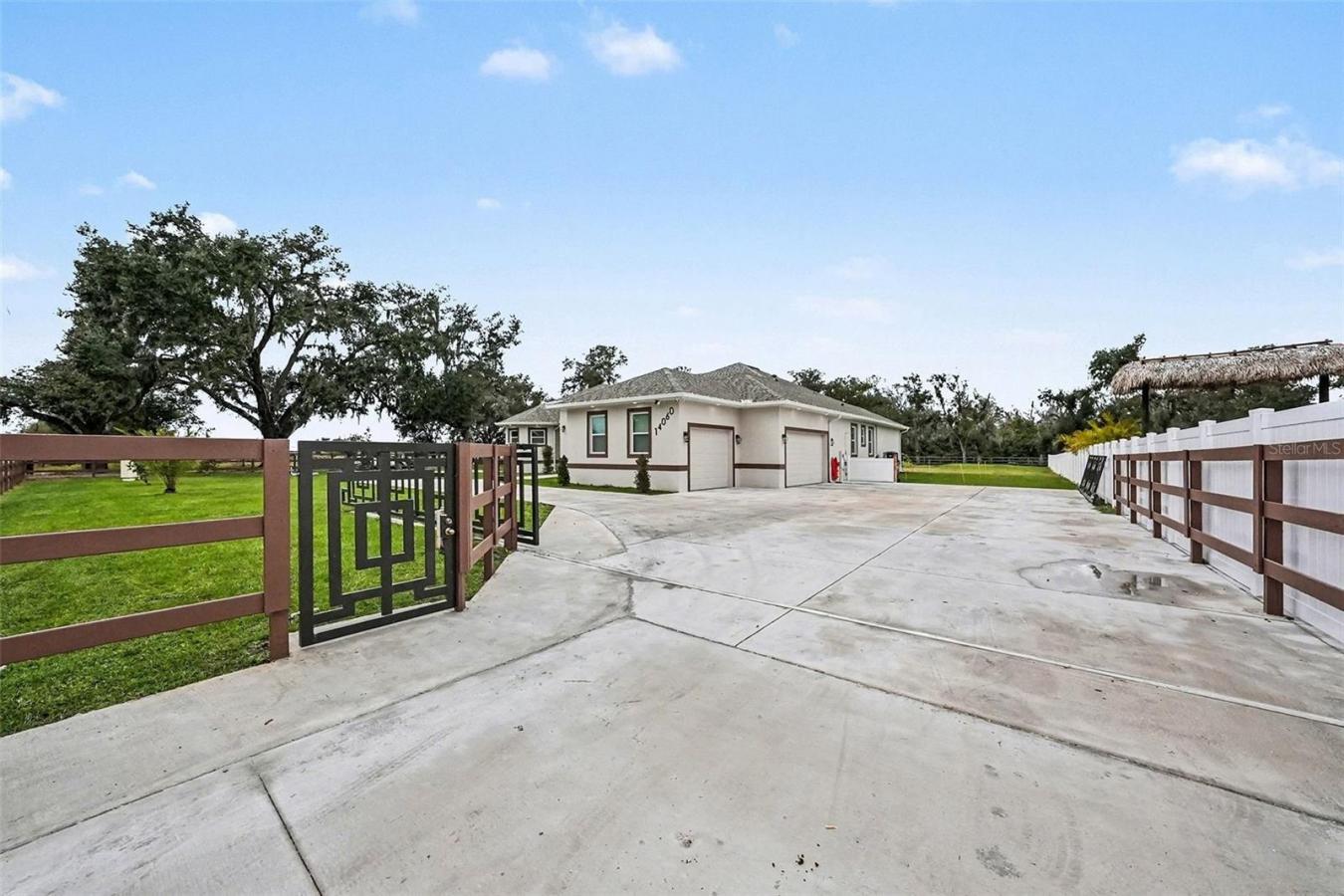 DOVER, Hillsborough, 33527, United States, 4 Bedrooms Bedrooms, ,3 BathroomsBathrooms,Residential,For Sale,2012422