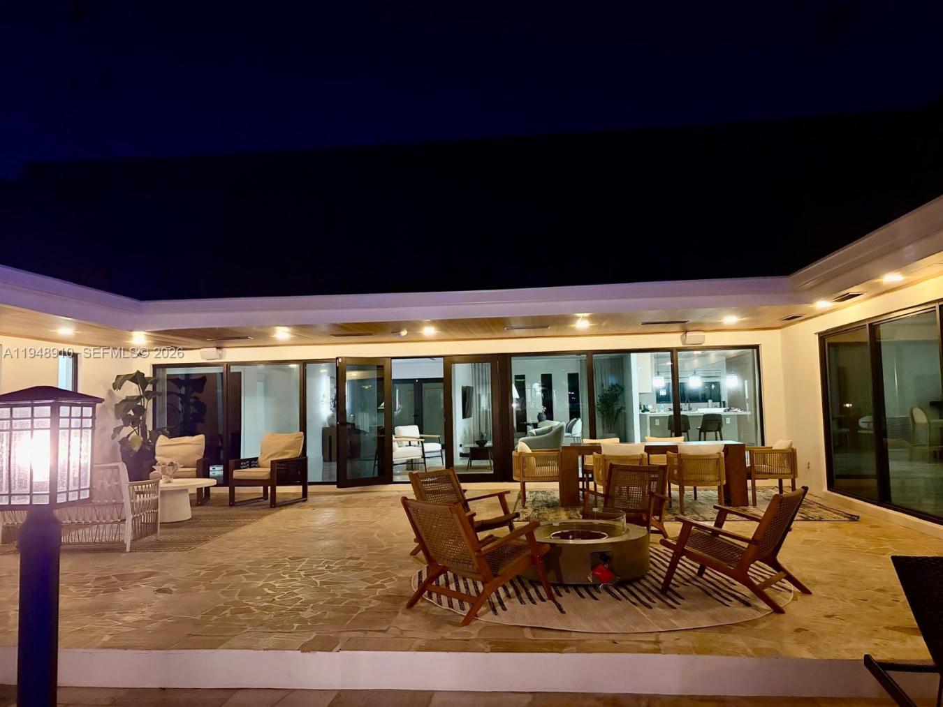 Hollywood, Florida, 33019, United States, 4 Bedrooms Bedrooms, ,4 BathroomsBathrooms,Residential,For Sale,2012801