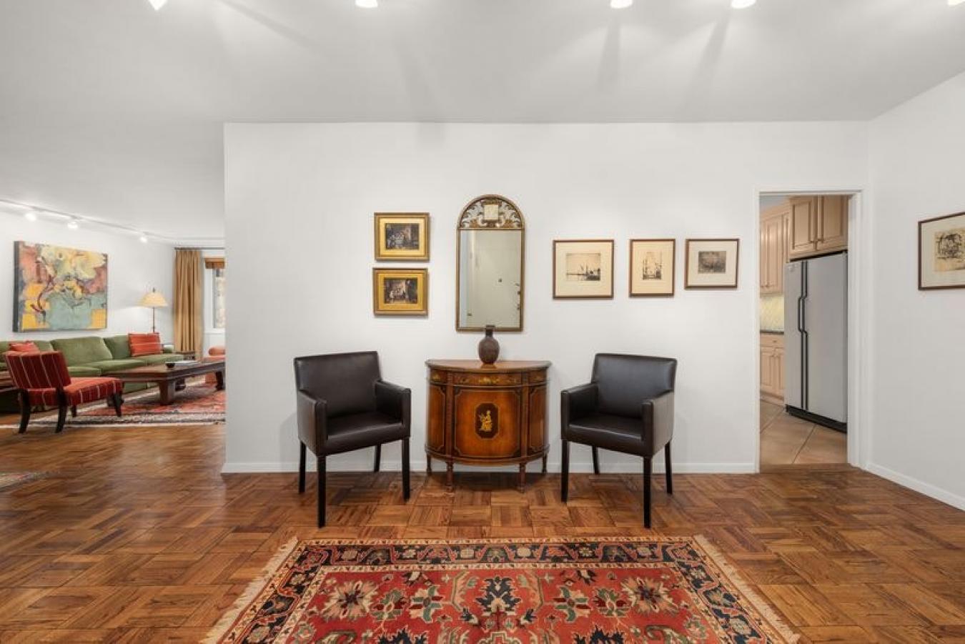 New York, New York, 10021, United States, 2 Bedrooms Bedrooms, ,2 BathroomsBathrooms,Residential,For Sale,2012413