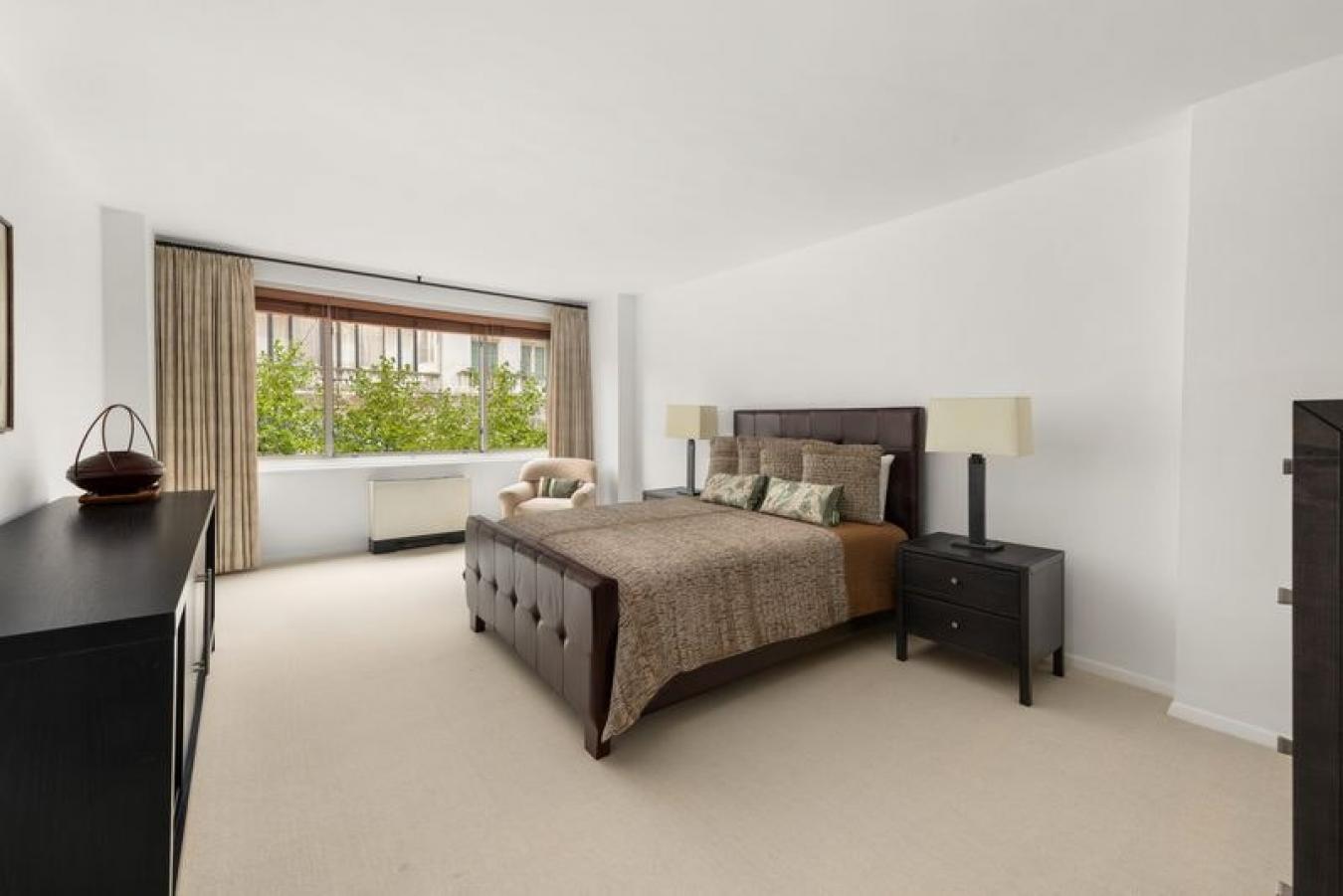 New York, New York, 10021, United States, 2 Bedrooms Bedrooms, ,2 BathroomsBathrooms,Residential,For Sale,2012413