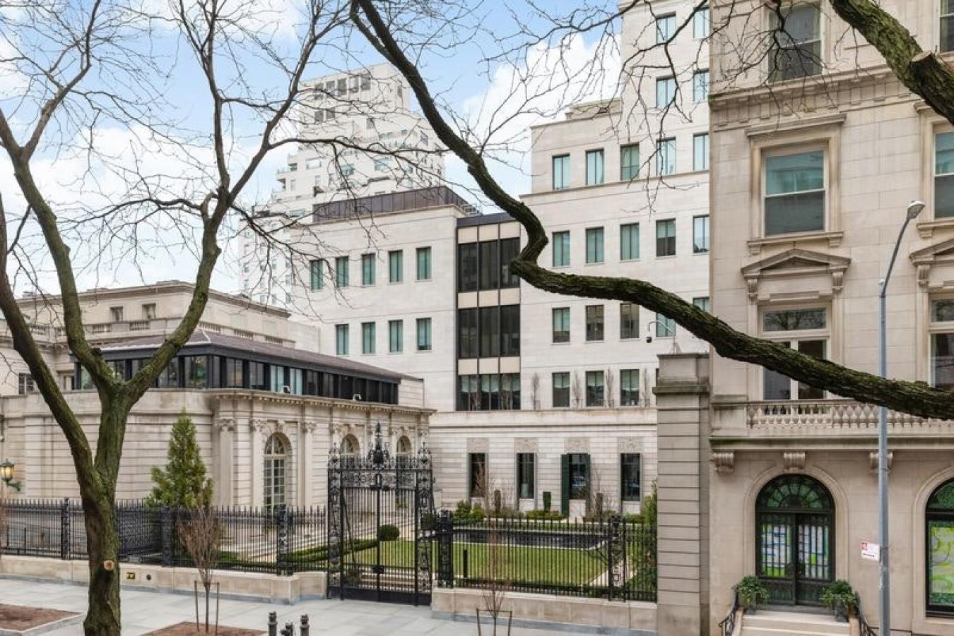 New York, New York, 10021, United States, 2 Bedrooms Bedrooms, ,2 BathroomsBathrooms,Residential,For Sale,2012413