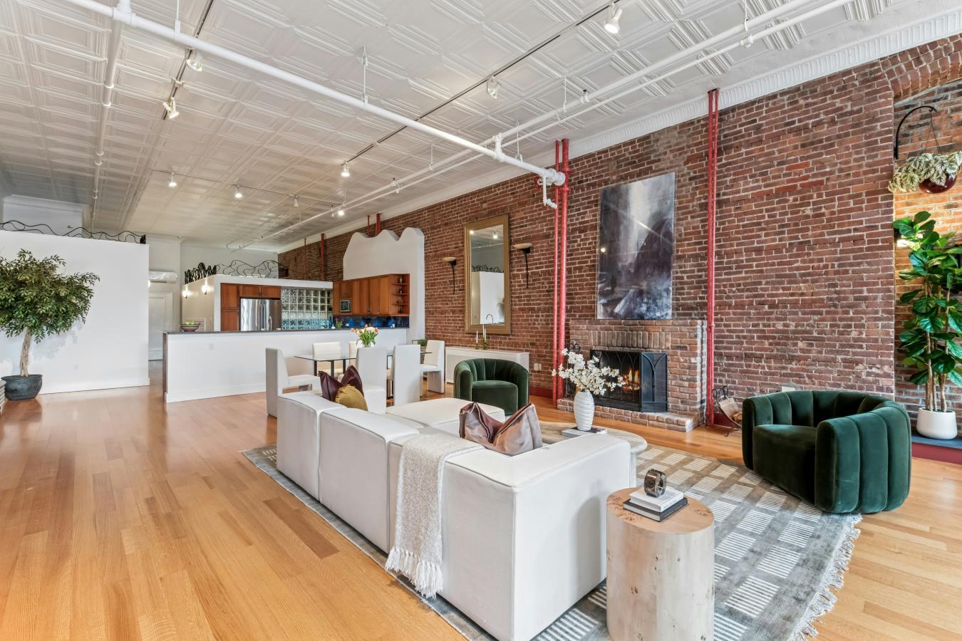 Park Slope, New York, 11215, United States, 1 Bedroom Bedrooms, ,1 BathroomBathrooms,Residential,For Sale,2012414