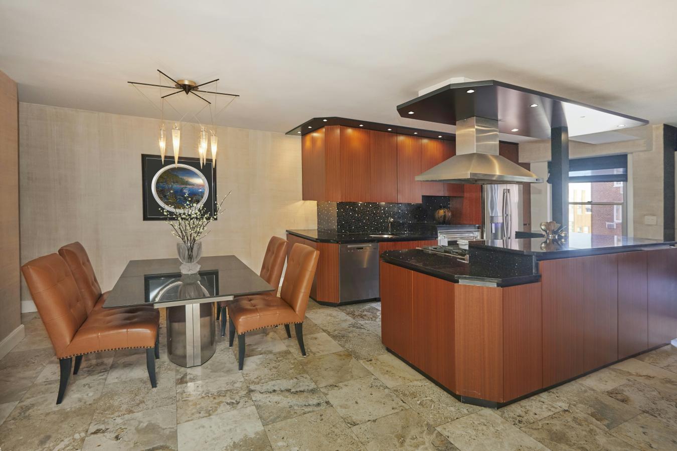 New York, New York, 10028, United States, 2 Bedrooms Bedrooms, ,2 BathroomsBathrooms,Residential,For Sale,2012411