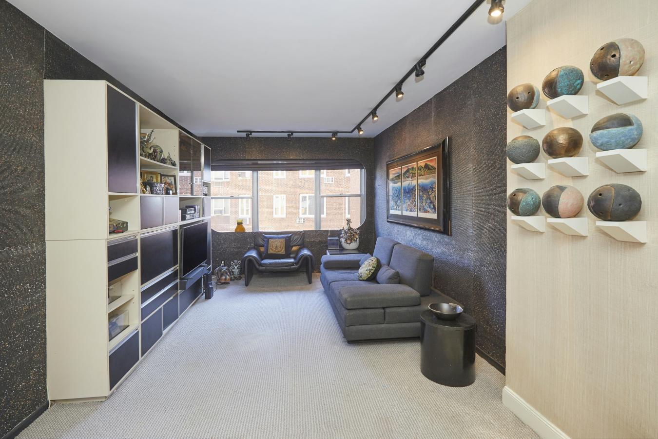 New York, New York, 10028, United States, 2 Bedrooms Bedrooms, ,2 BathroomsBathrooms,Residential,For Sale,2012411