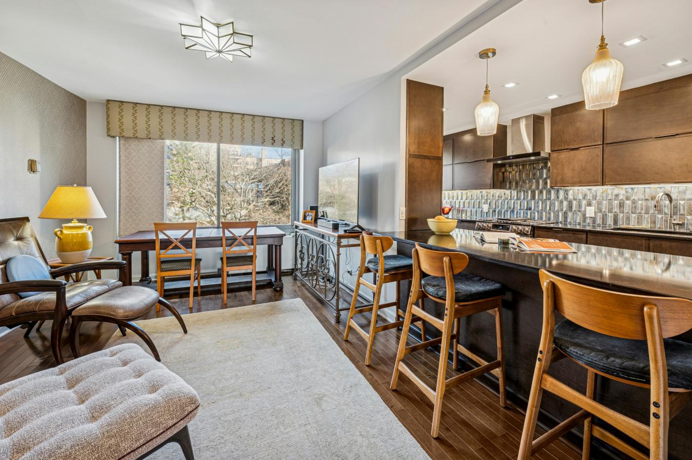 Riverdale, New York, 10471, United States, 2 Bedrooms Bedrooms, ,2 BathroomsBathrooms,Residential,For Sale,2012406