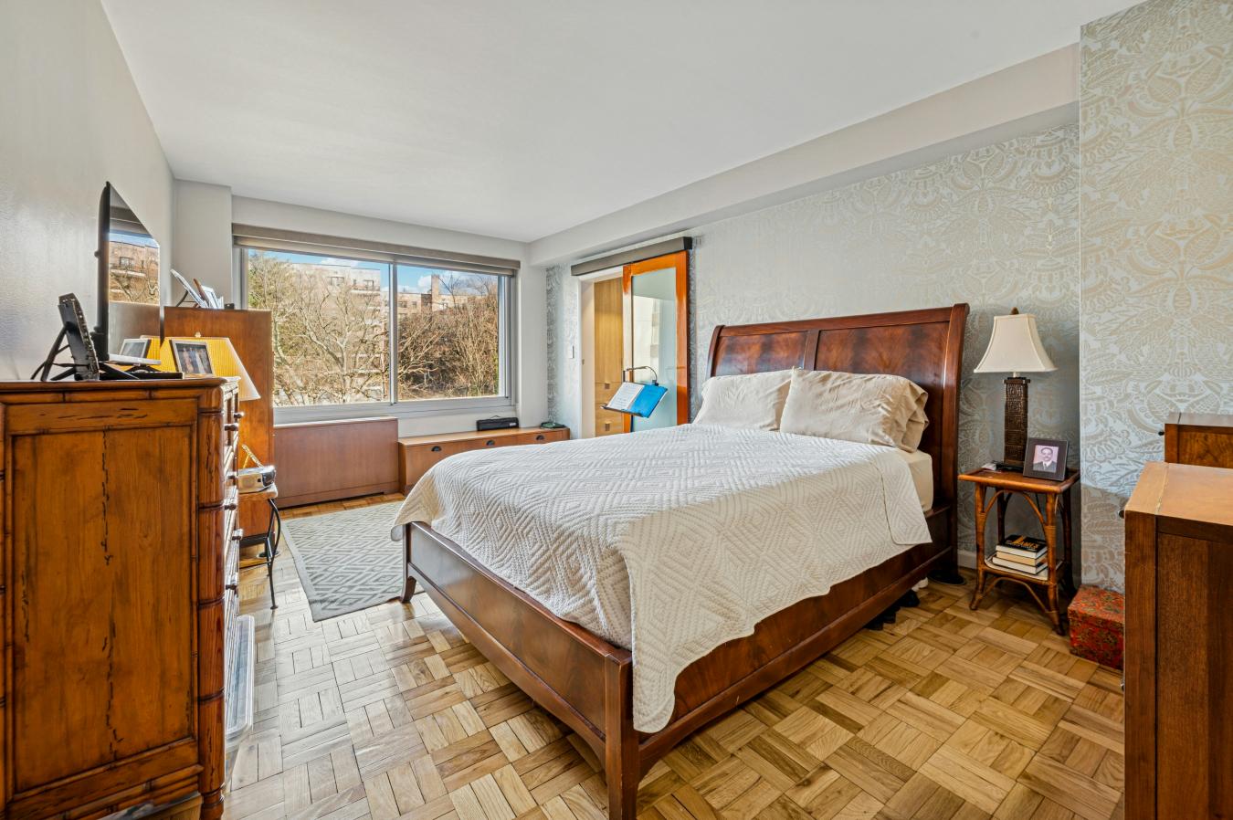 Riverdale, New York, 10471, United States, 2 Bedrooms Bedrooms, ,2 BathroomsBathrooms,Residential,For Sale,2012406