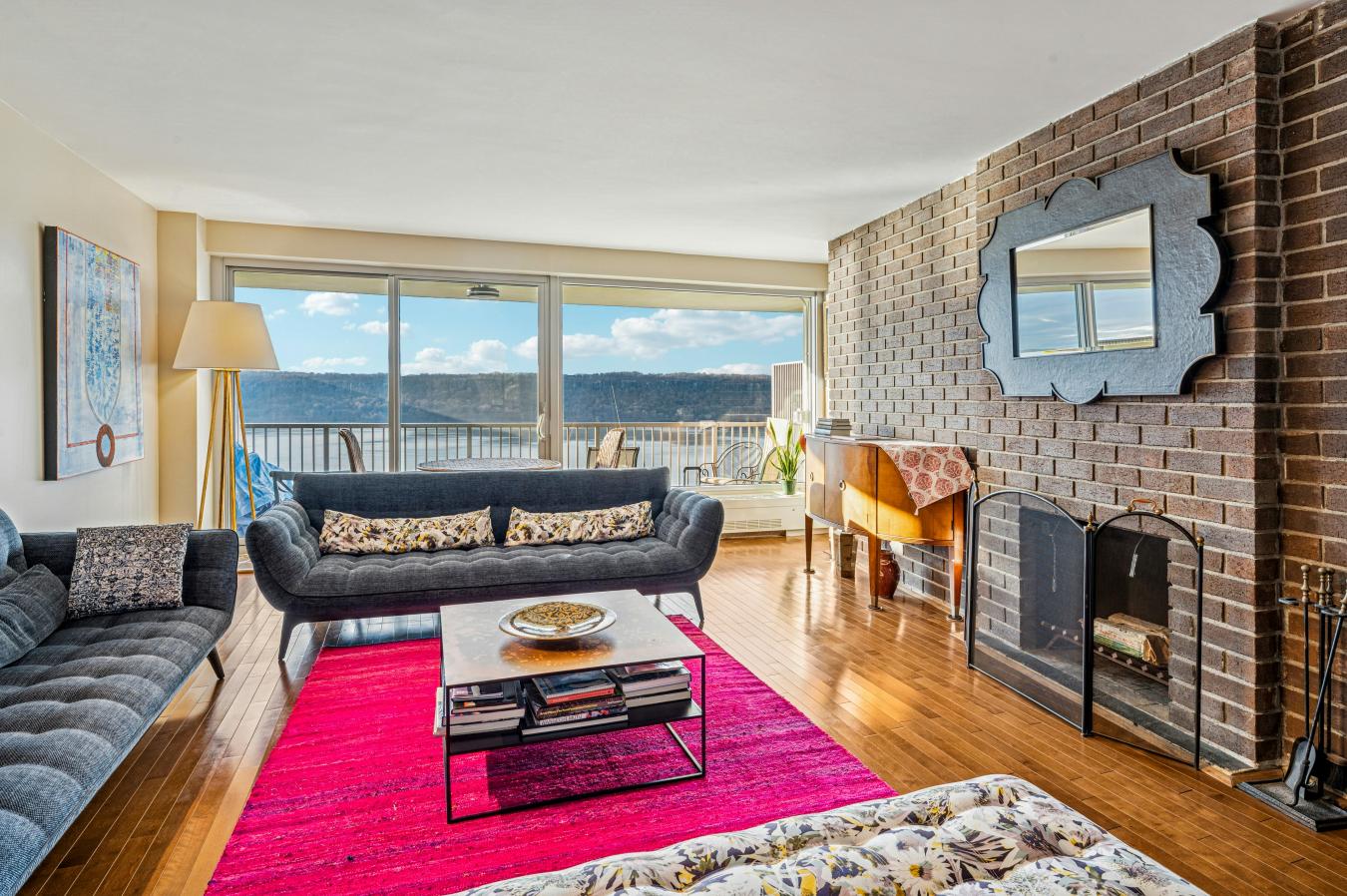 Riverdale, New York, 10471, United States, 2 Bedrooms Bedrooms, ,2 BathroomsBathrooms,Residential,For Sale,2012406