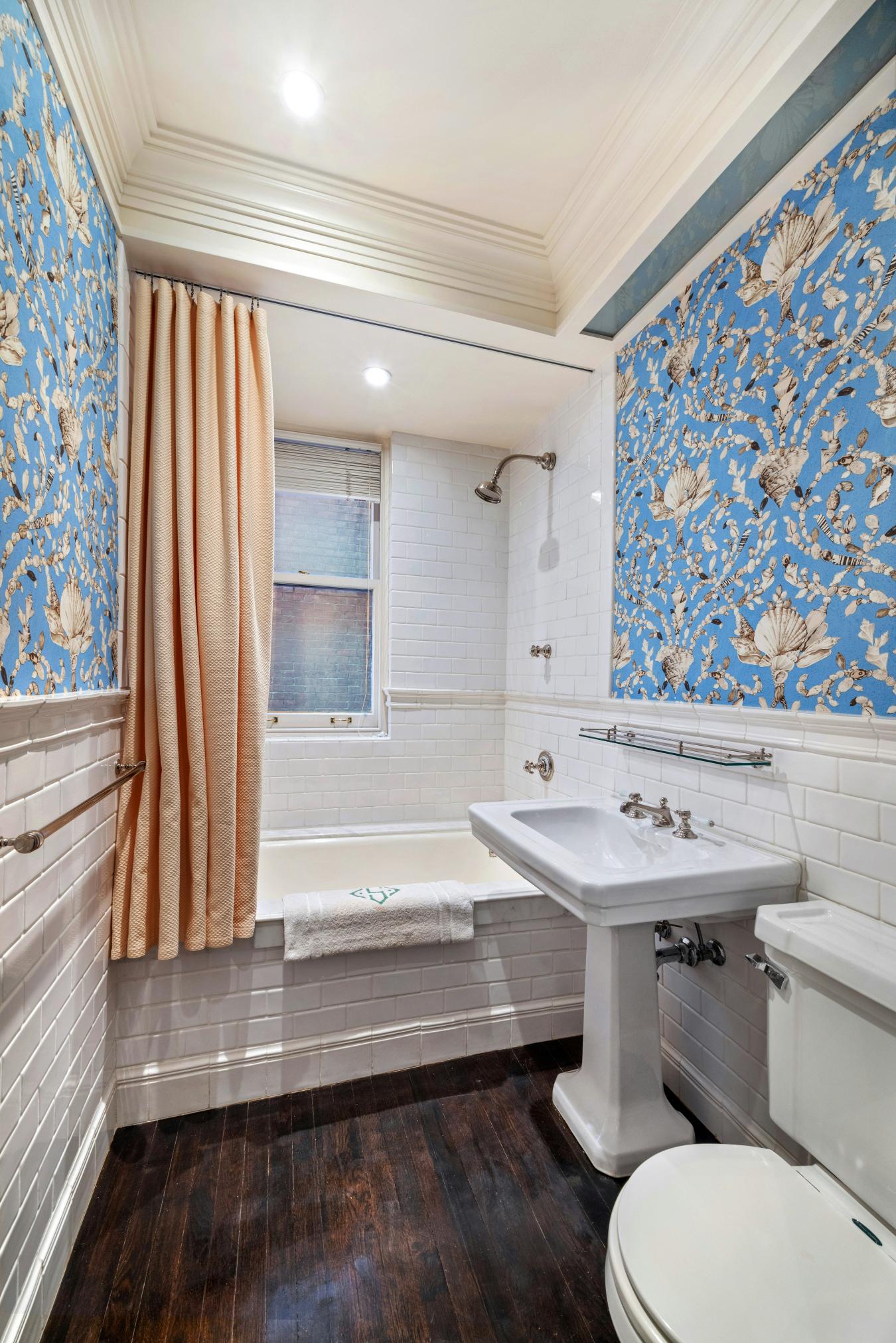 New York, New York, 10022, United States, 2 Bedrooms Bedrooms, ,2 BathroomsBathrooms,Residential,For Sale,2012405