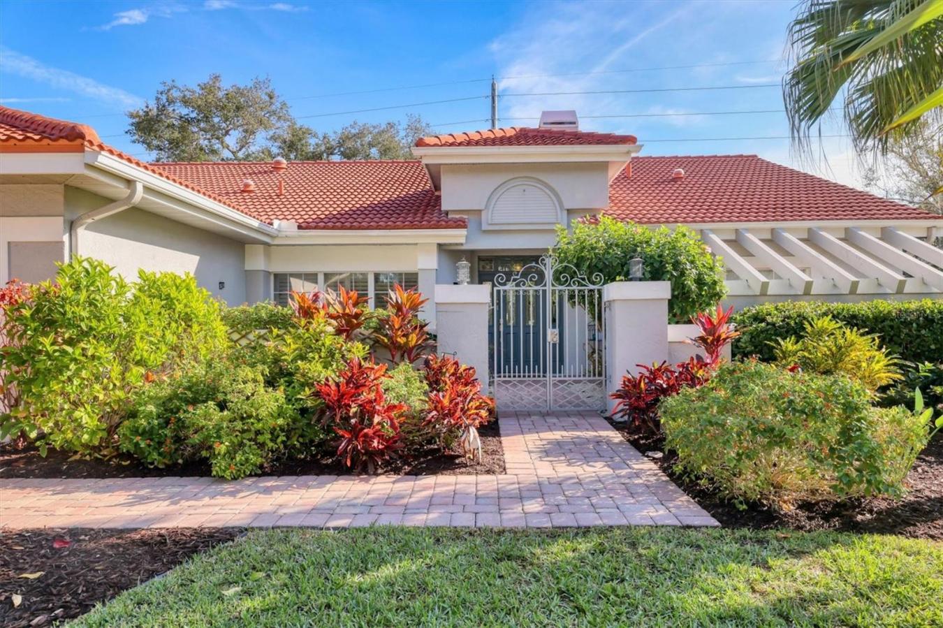 SARASOTA, Sarasota, 34235, United States, 3 Bedrooms Bedrooms, ,3 BathroomsBathrooms,Residential,For Sale,2012633