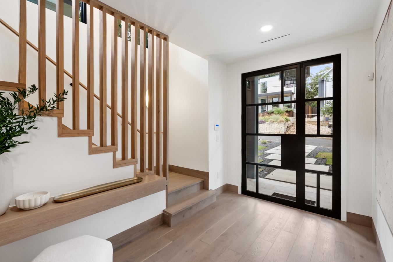 Austin, Texas, 78704, United States, 6 Bedrooms Bedrooms, ,5 BathroomsBathrooms,Residential,For Sale,2012631