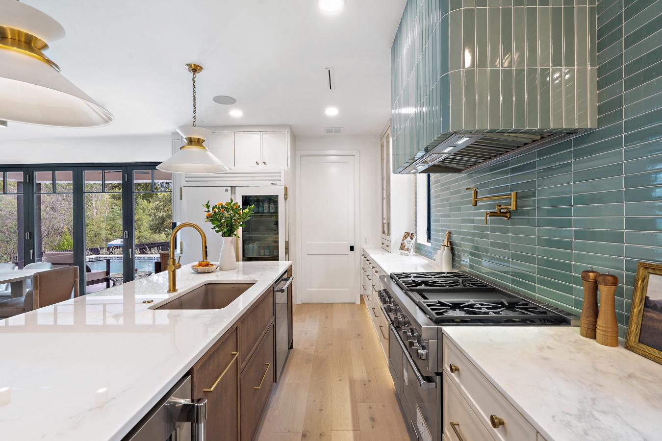 Austin, Texas, 78704, United States, 6 Bedrooms Bedrooms, ,5 BathroomsBathrooms,Residential,For Sale,2012631