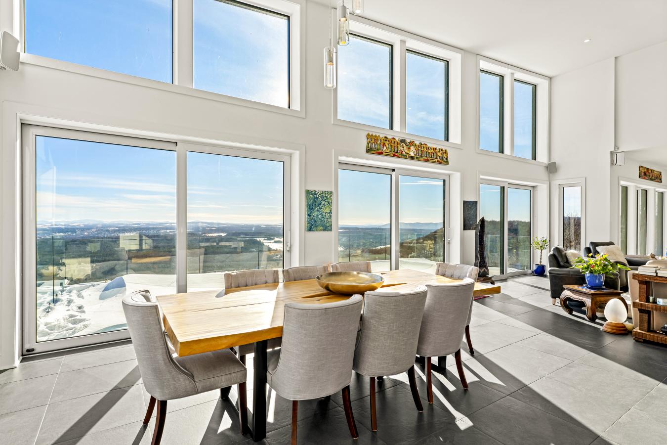 Canton de Hatley, QC, J0B 2C0, Canada, 3 Bedrooms Bedrooms, ,4 BathroomsBathrooms,Residential,For Sale,2012630