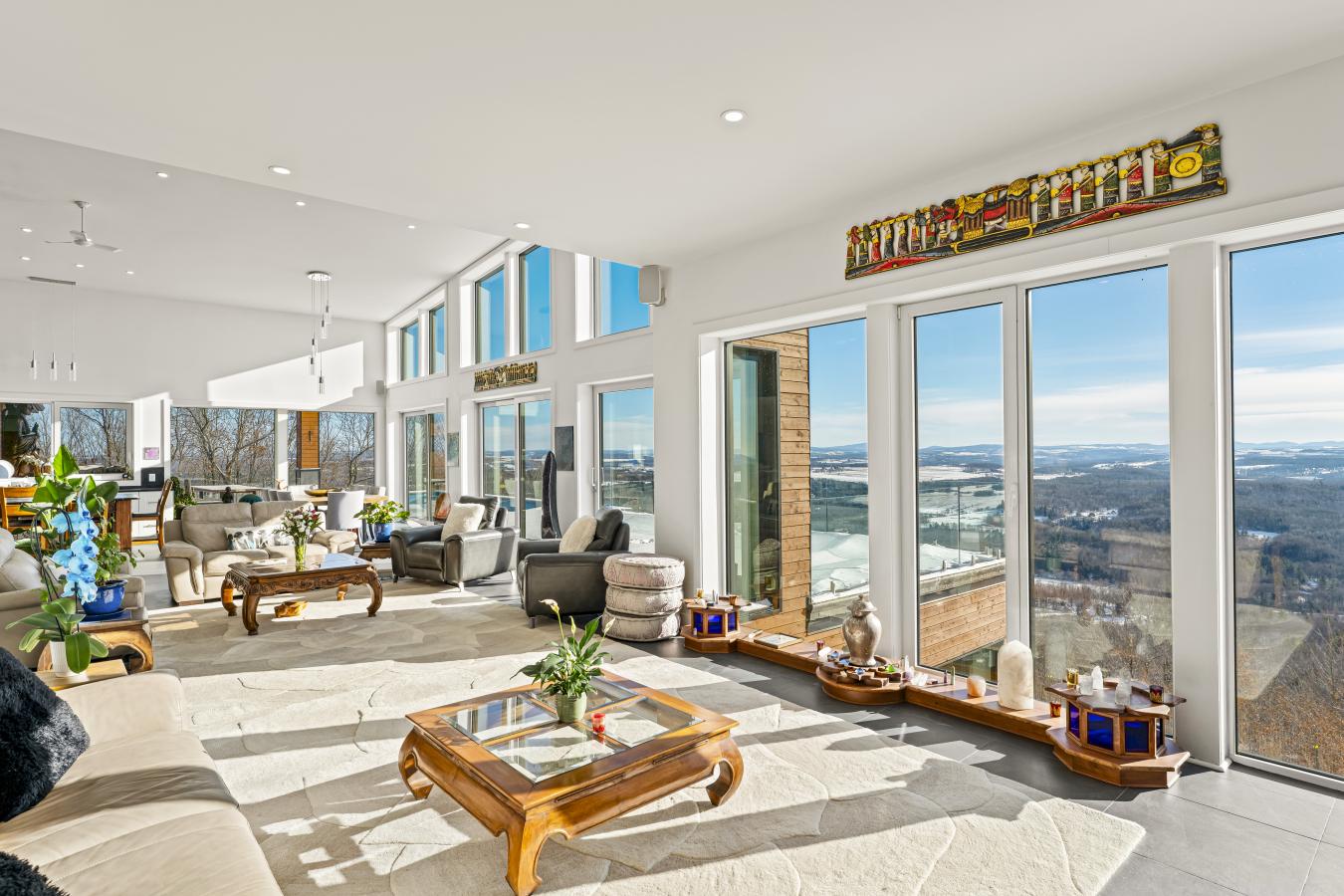 Canton de Hatley, QC, J0B 2C0, Canada, 3 Bedrooms Bedrooms, ,4 BathroomsBathrooms,Residential,For Sale,2012630