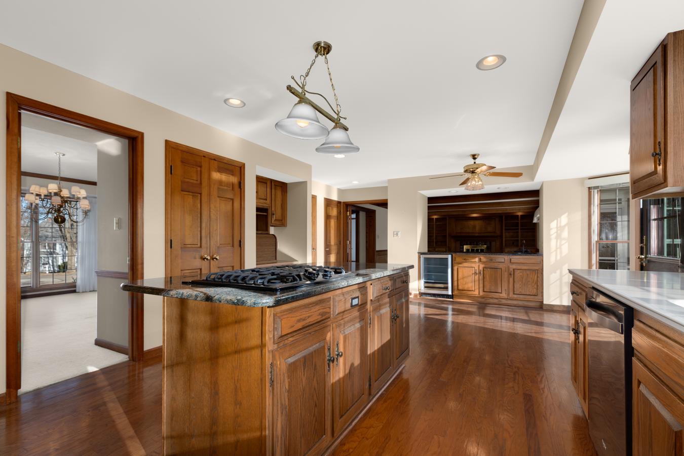 Town and Country, Missouri, 63017, United States, 4 Bedrooms Bedrooms, ,3 BathroomsBathrooms,Residential,For Sale,2012629