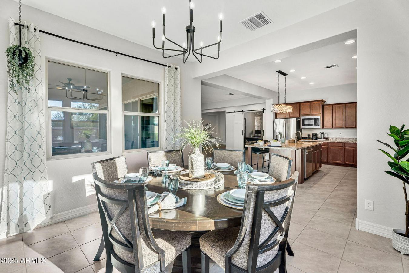 Gilbert, Maricopa, 85298, United States, 5 Bedrooms Bedrooms, ,2 BathroomsBathrooms,Residential,For Sale,2012627