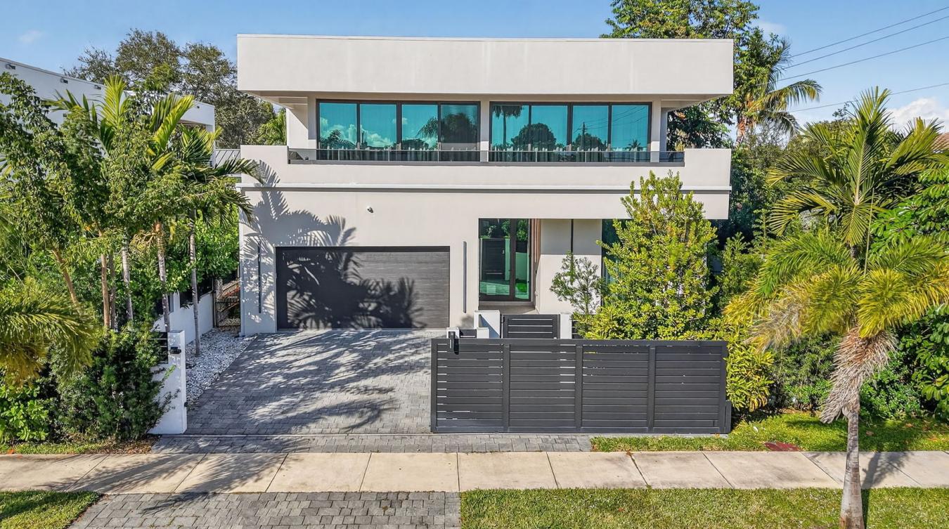 Fort Lauderdale, Florida, 33301, United States, 4 Bedrooms Bedrooms, ,4 BathroomsBathrooms,Residential,For Sale,2012403