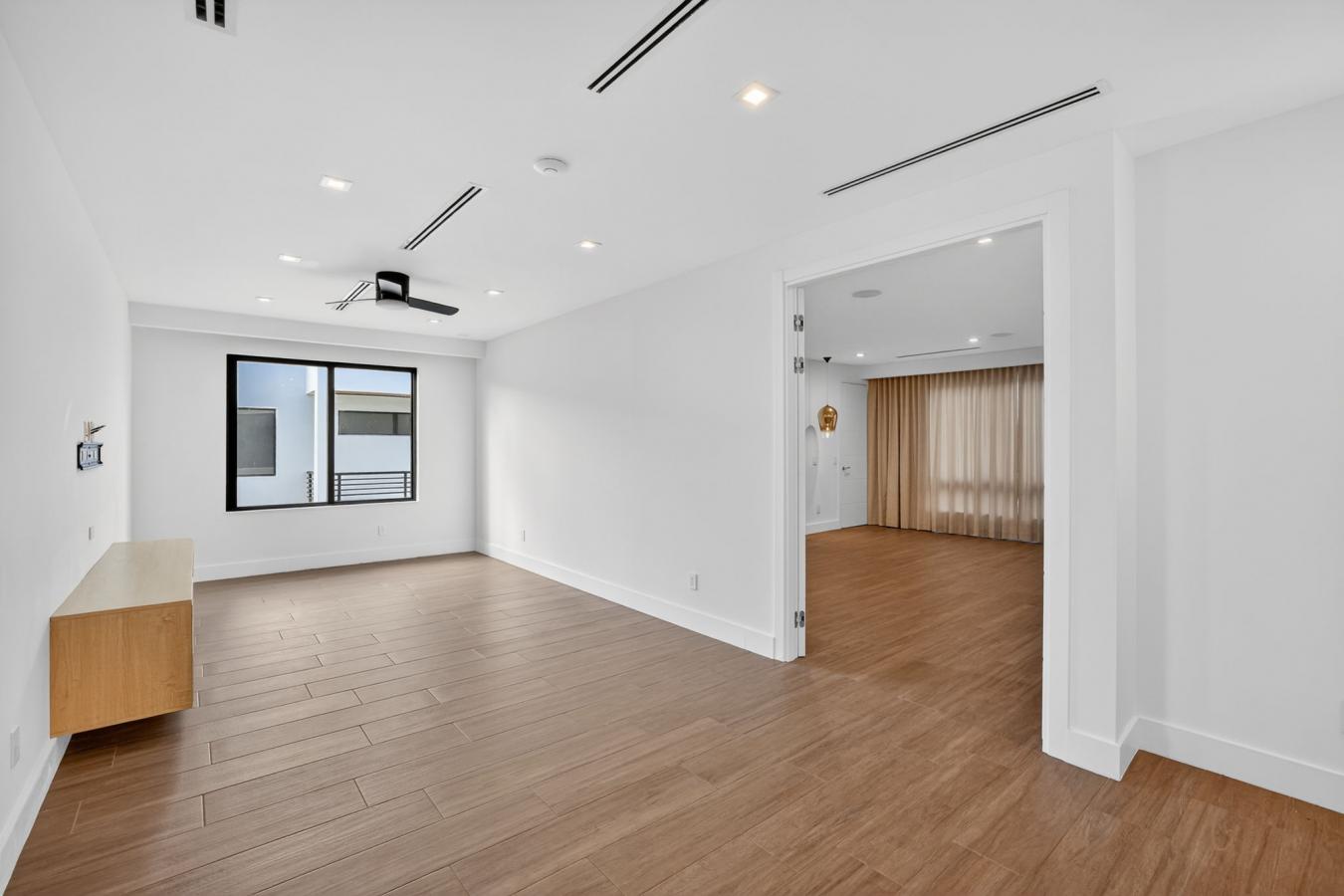 Fort Lauderdale, Florida, 33301, United States, 4 Bedrooms Bedrooms, ,4 BathroomsBathrooms,Residential,For Sale,2012403