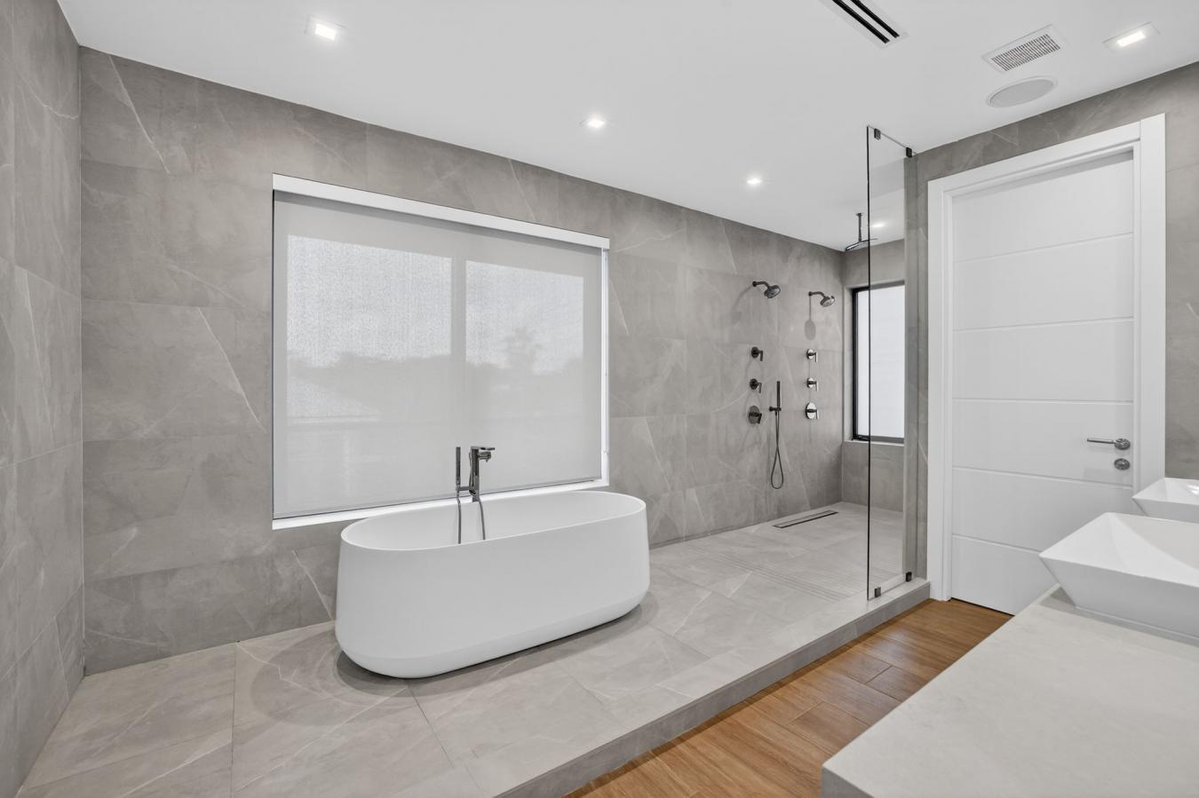 Fort Lauderdale, Florida, 33301, United States, 4 Bedrooms Bedrooms, ,4 BathroomsBathrooms,Residential,For Sale,2012403