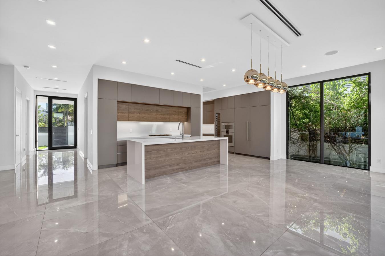 Fort Lauderdale, Florida, 33301, United States, 4 Bedrooms Bedrooms, ,4 BathroomsBathrooms,Residential,For Sale,2012403