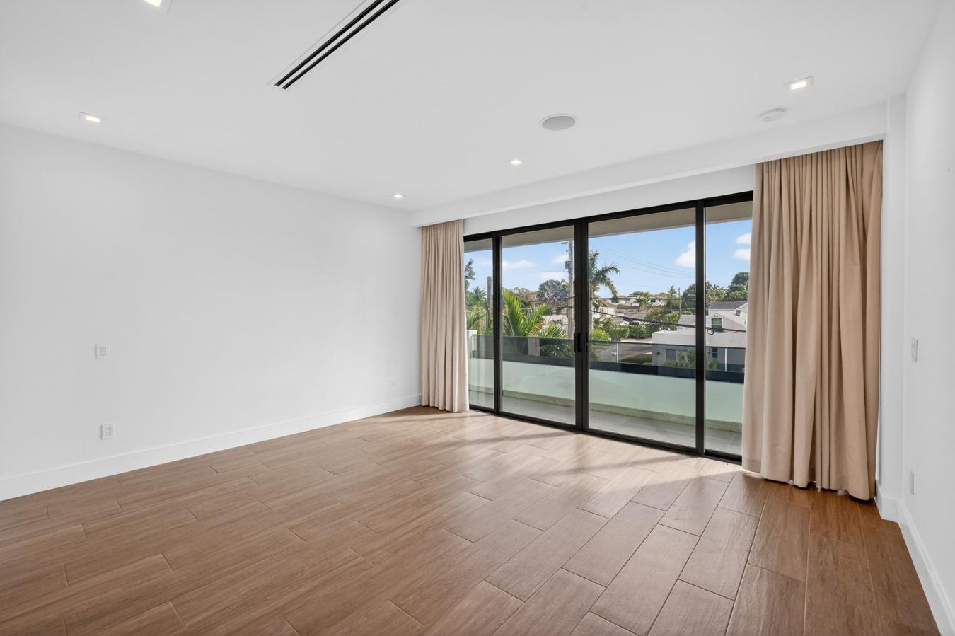 Fort Lauderdale, Florida, 33301, United States, 4 Bedrooms Bedrooms, ,4 BathroomsBathrooms,Residential,For Sale,2012403