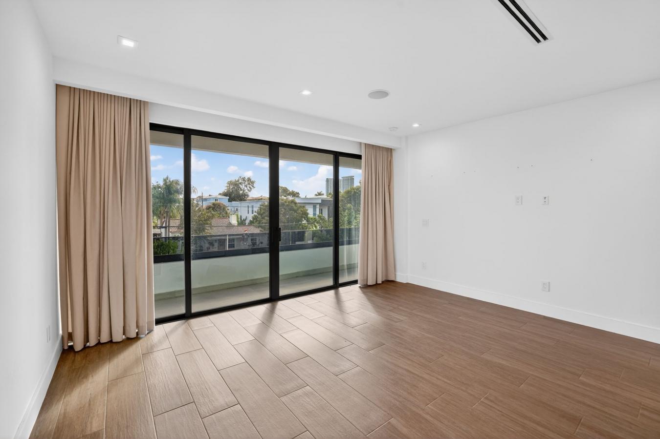 Fort Lauderdale, Florida, 33301, United States, 4 Bedrooms Bedrooms, ,4 BathroomsBathrooms,Residential,For Sale,2012403