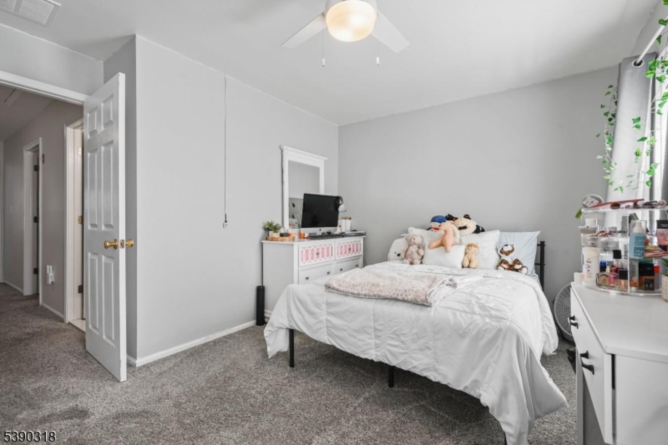 Welcome to 157 Setter Place, in the desirable Country Village Communit – image 14
