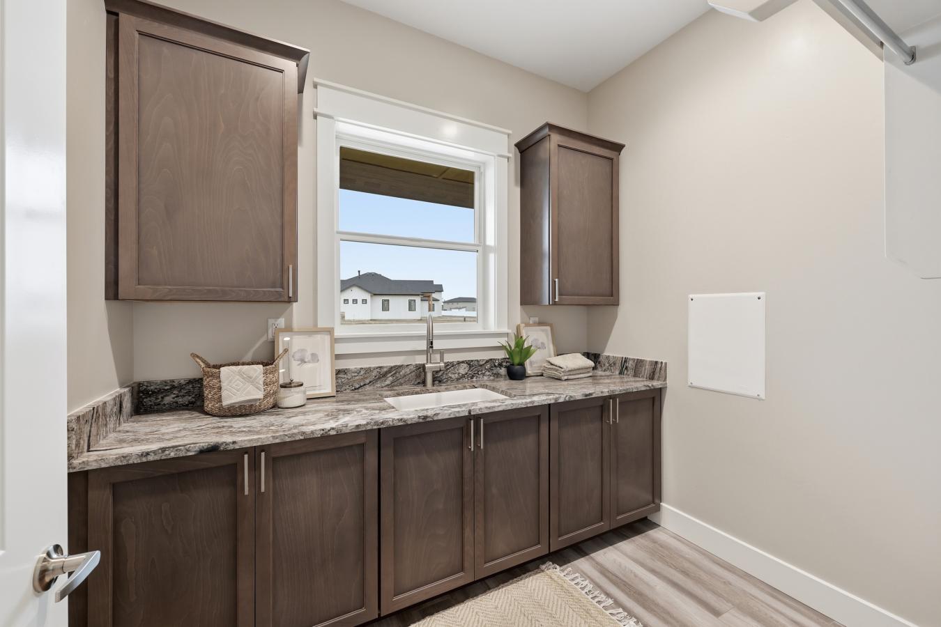 Middleton, Canyon, 83644, United States, 4 Bedrooms Bedrooms, ,3 BathroomsBathrooms,Residential,For Sale,2012624