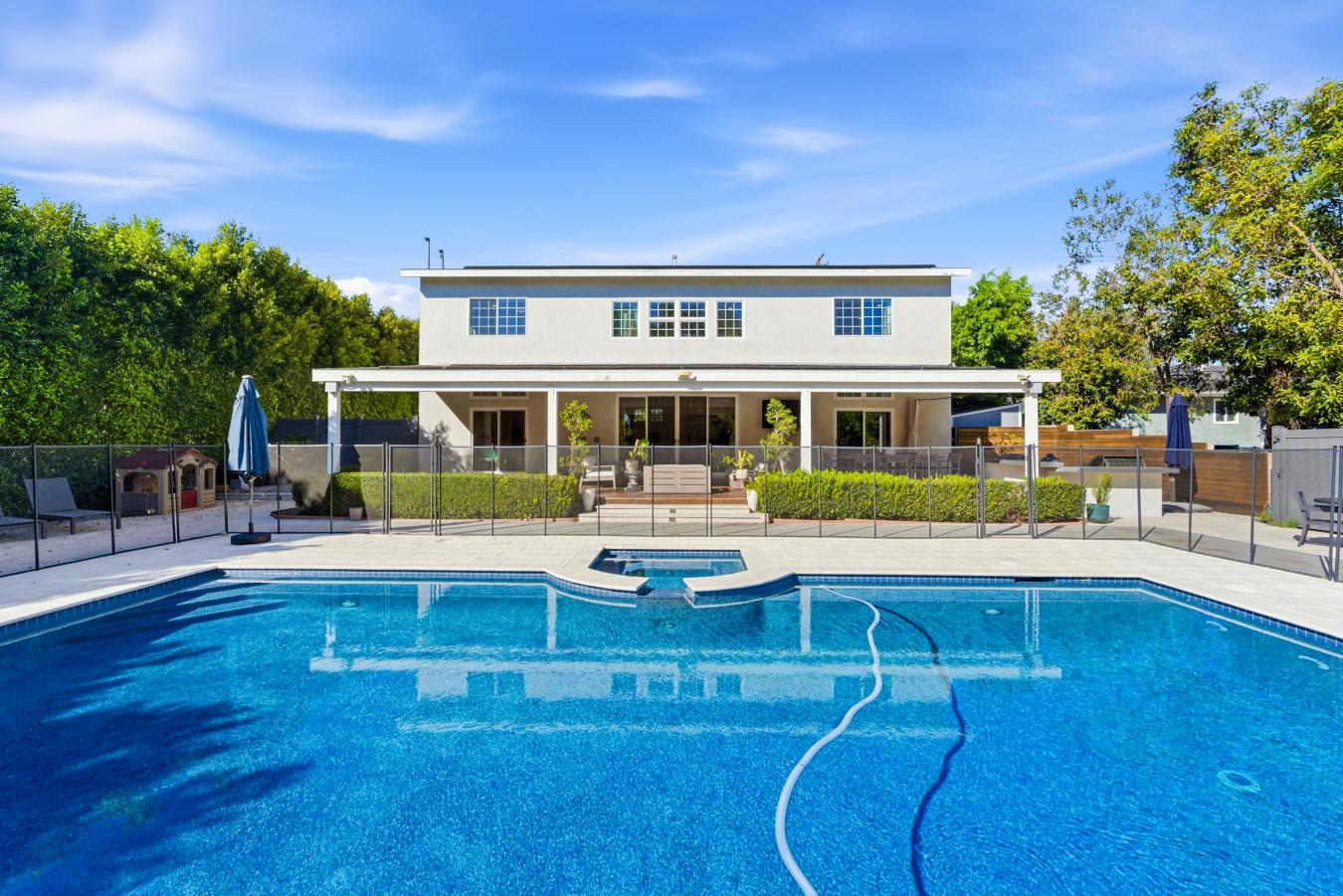 Fullerton, California, 92833, United States, 6 Bedrooms Bedrooms, ,5 BathroomsBathrooms,Residential,For Sale,2012402