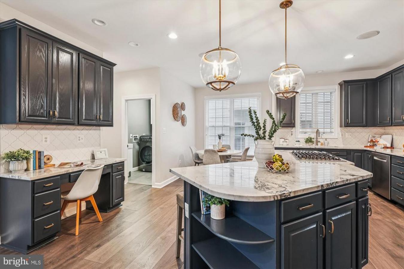 ANNAPOLIS, ANNE ARUNDEL, 21401, United States, 5 Bedrooms Bedrooms, ,4 BathroomsBathrooms,Residential,For Sale,2012623