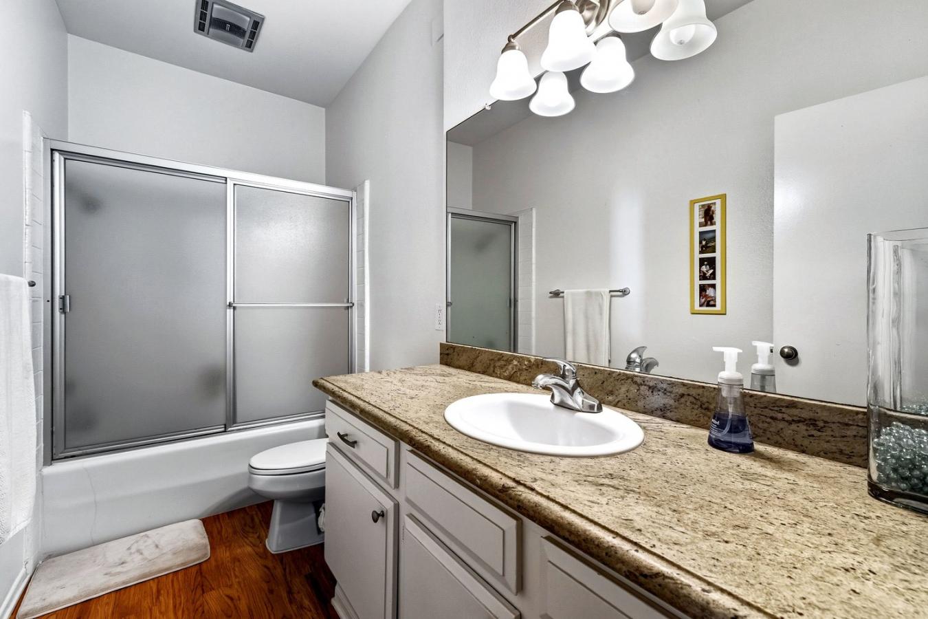 Ventura, Ventura, 93001, United States, 2 Bedrooms Bedrooms, ,2 BathroomsBathrooms,Residential,For Sale,2013598