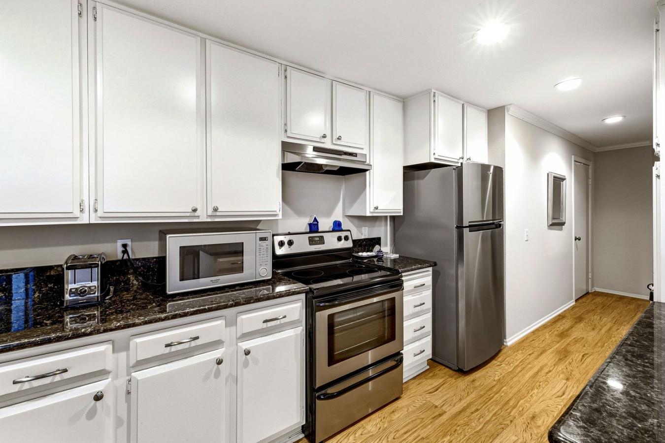 Ventura, Ventura, 93001, United States, 2 Bedrooms Bedrooms, ,2 BathroomsBathrooms,Residential,For Sale,2013598