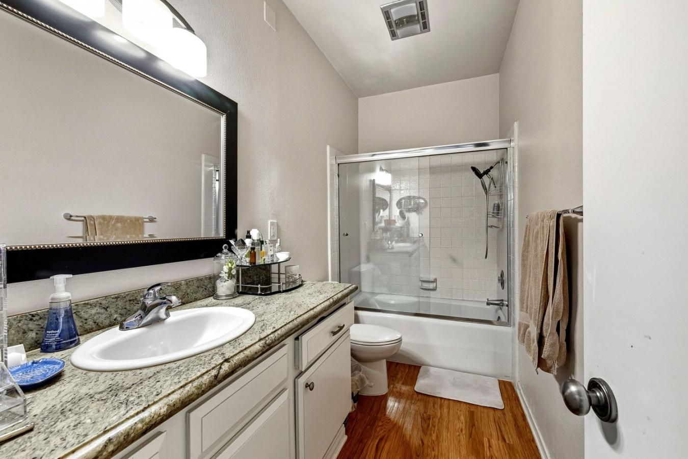 Ventura, Ventura, 93001, United States, 2 Bedrooms Bedrooms, ,2 BathroomsBathrooms,Residential,For Sale,2013598